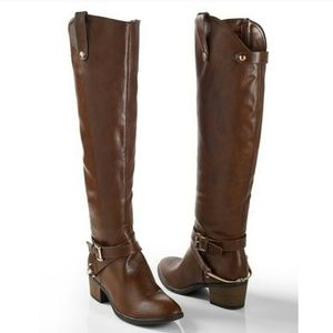 NWOT BUCKLE RIDING BOOT BROWN SIZE 9